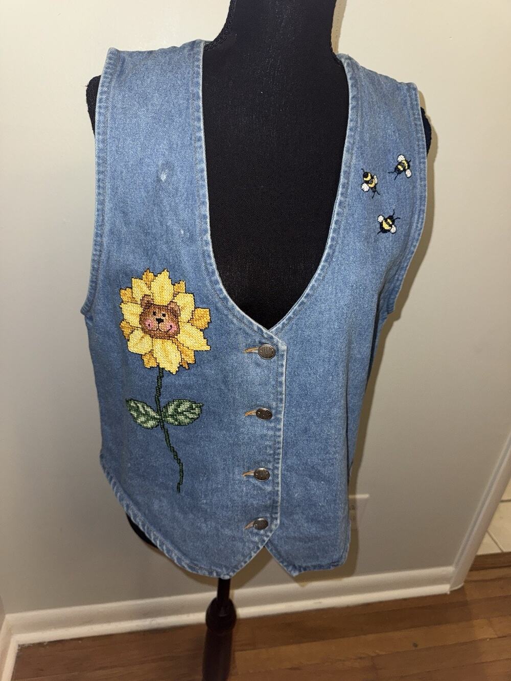VTG 90s Gitano Denim Vest Size 8 Embroidered Cross Stitch Sunflower Bear Bees